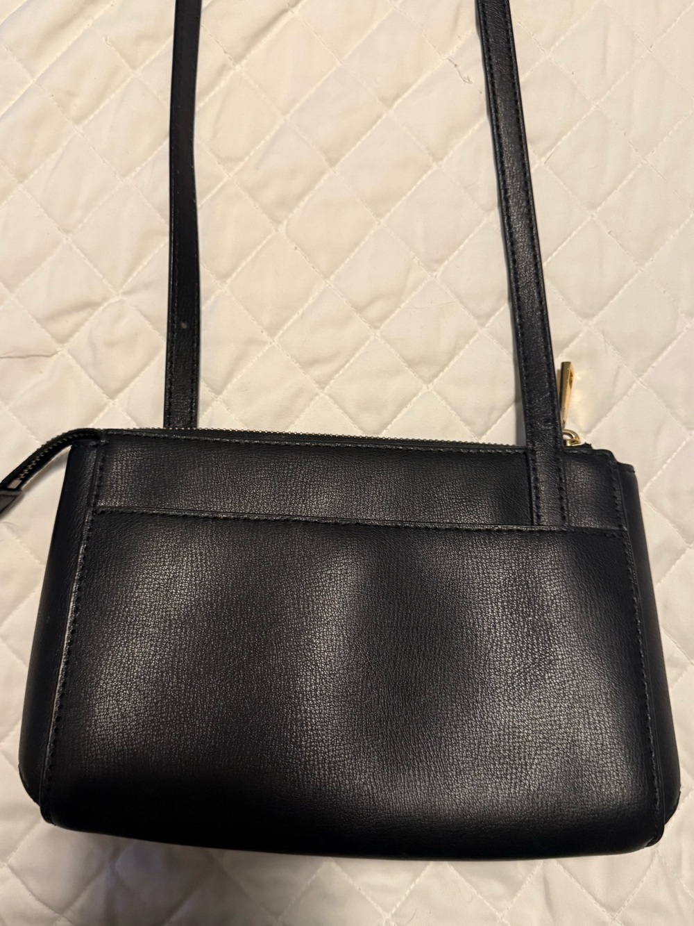 Marc Jacobs Black Leather Slim Crossbody with Gold Hardware - Picture 3 of 6